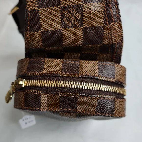 LOUIS VUITTON
Damier Ebene Geronimos - Picture 4 of 11